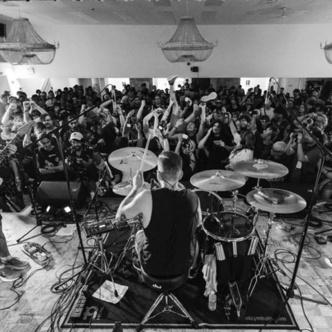 ANIMAL FACES – BREATHE LIGHTLY